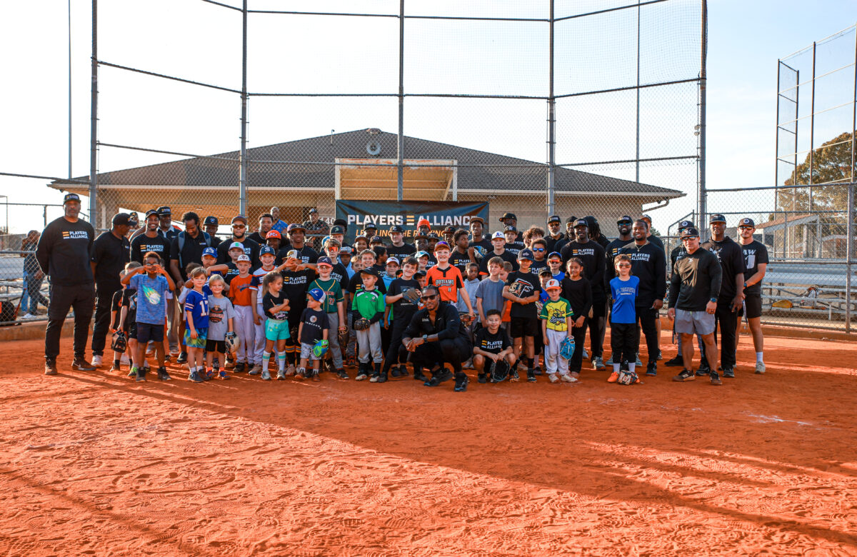 WRBL News 3: Edwin Jackson returns to Fort Benning, holds youth Baseball clinic
